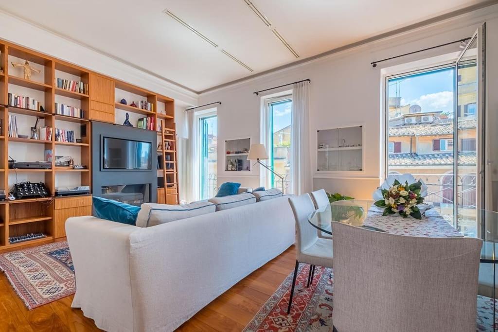 Ht Borromini Penthouse Apartment Rome
